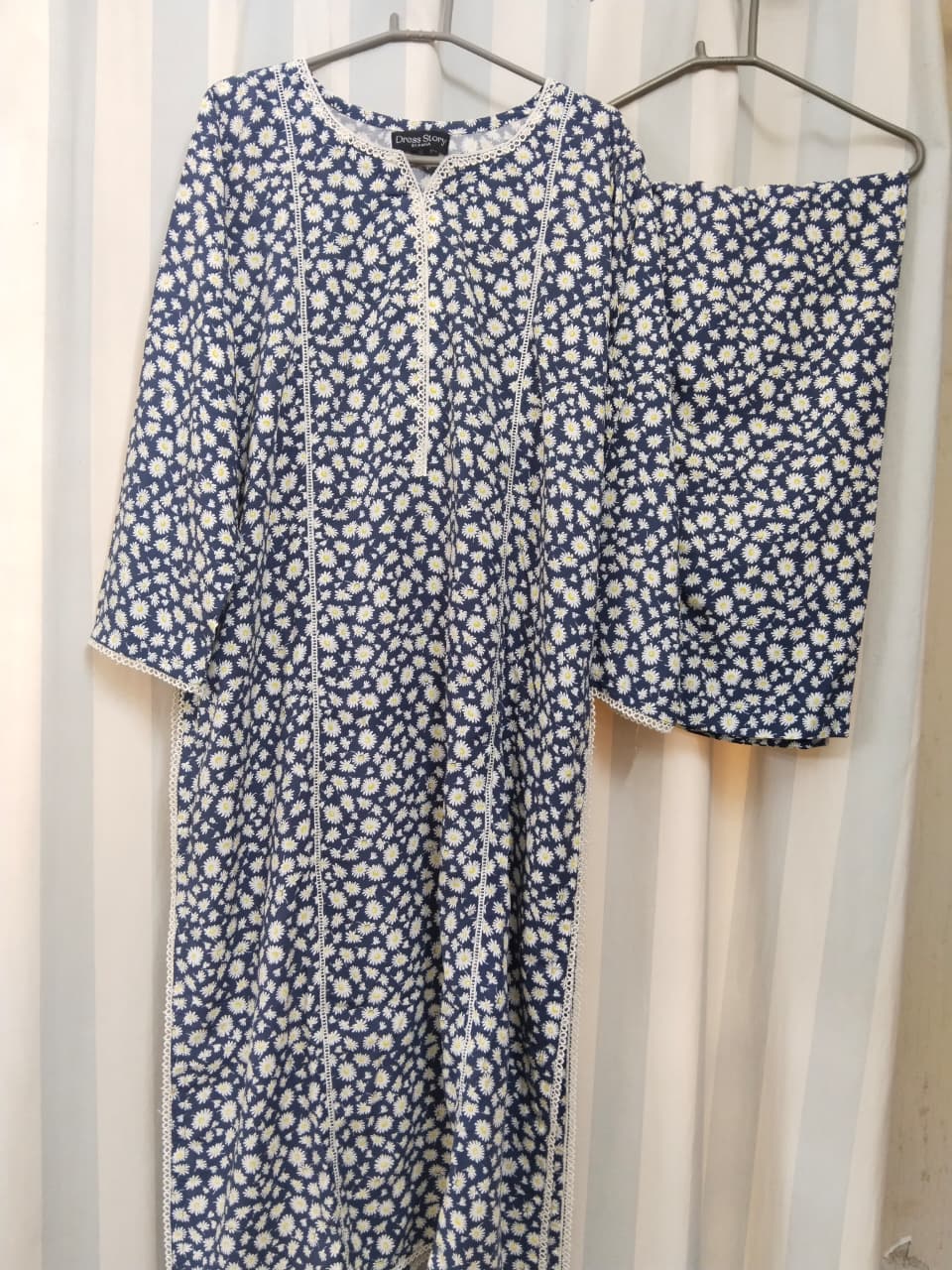 Elegant Linen 2-Piece Stitched Suit – Comfortable